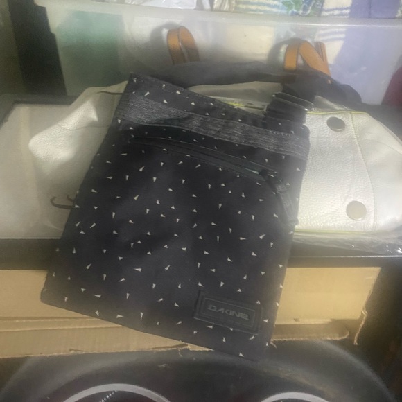 small crossbody - Picture 1 of 1